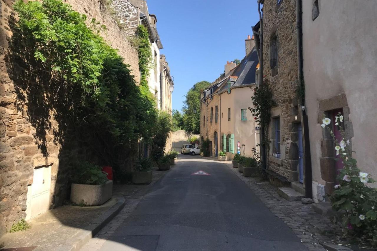 Les Gites De Madline, Le Petit Solidor Сен-Мало Экстерьер фото